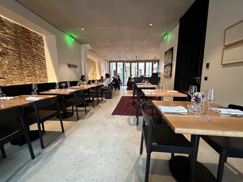 KOMAT Restaurant