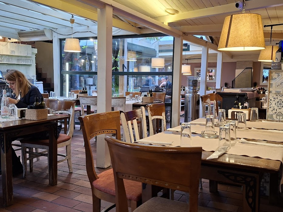Dobro Restaurant