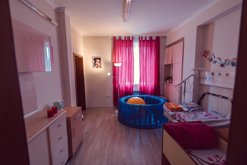 " Saint Lazar " Obstetrics and Gynecology Hospital
