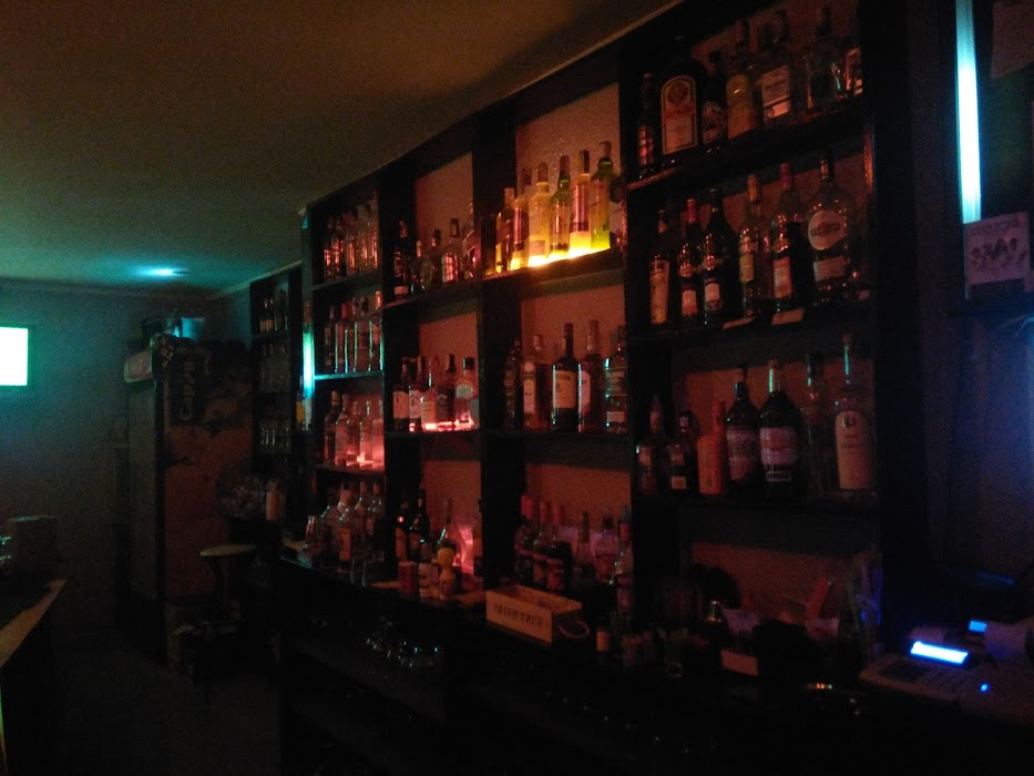 club The Place - клуб Мястото