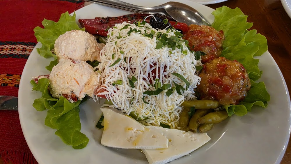 Hadjidraganov's Houses Restaurant