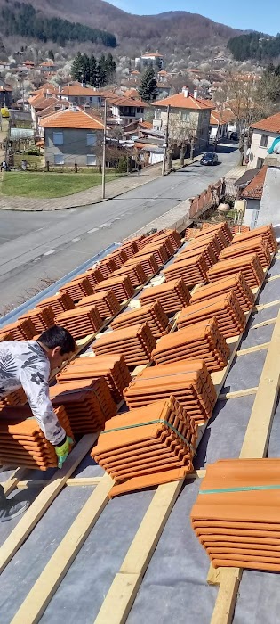 Roofing Contractor