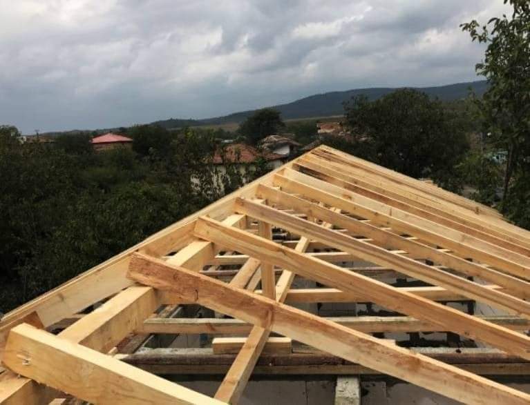 Roofing Contractor