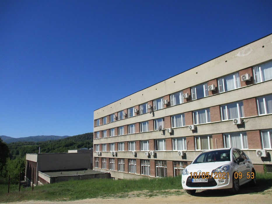 Vocational School of Tourism "Pencho Semov"