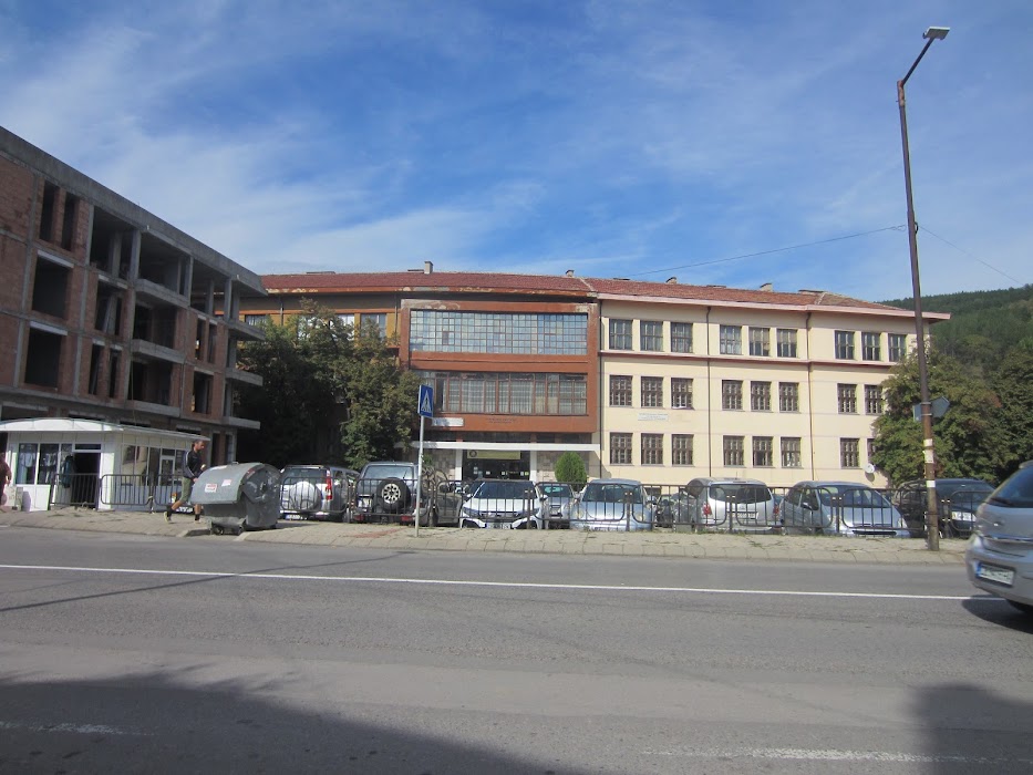 PROFESSIONAL SCHOOL OF CLOTHING AND BUSINESS MANAGEMENT