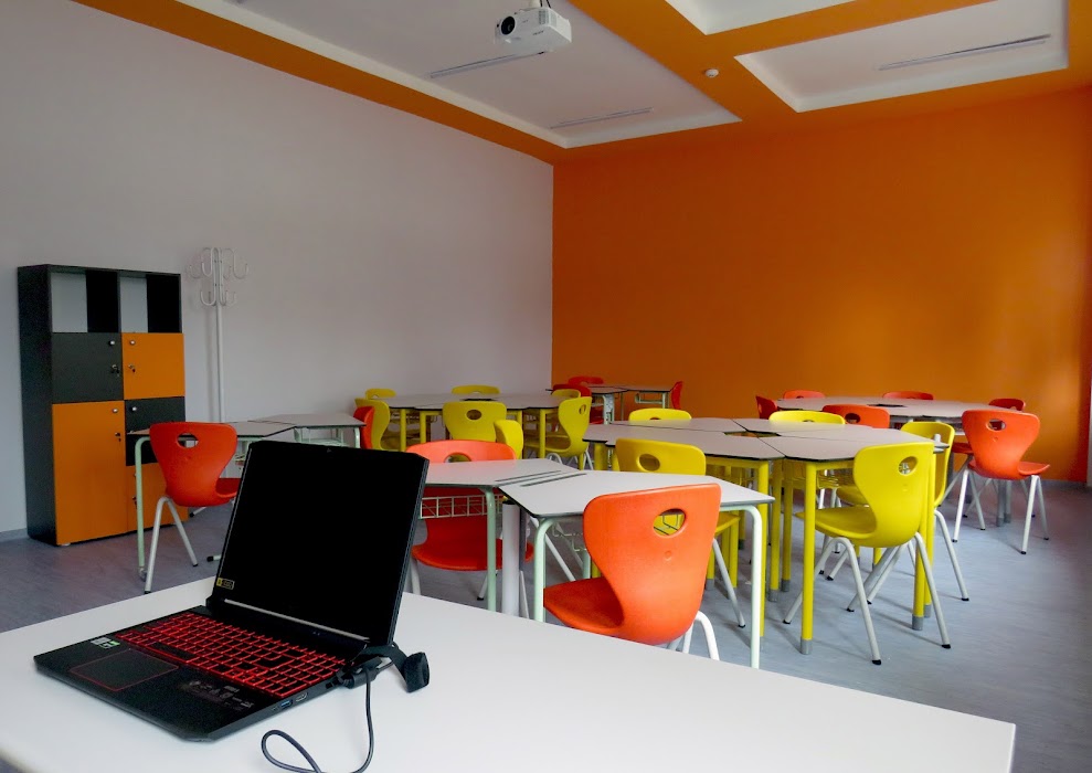 PROFESSIONAL SCHOOL OF ENGINEERING AND LIGHT INDUSTRY