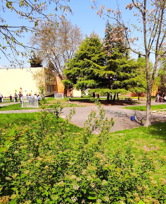 "Maria Montessori"