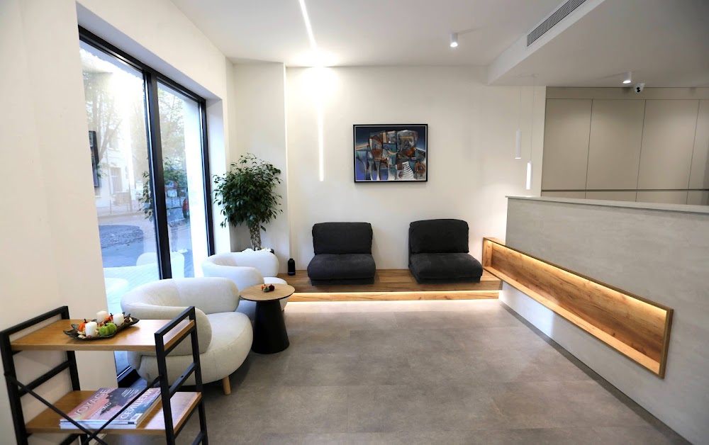 SPLENDENT Dental Clinic