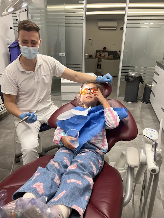 Д-р Димитър Димитров - Ортодонтия/ Dr. Dimitar Dimitrov - Stankov Dental