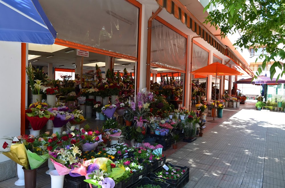 Четвъртък пазар (Thursday Market - farmers market)
