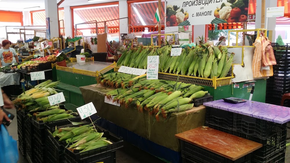 Четвъртък пазар (Thursday Market - farmers market)