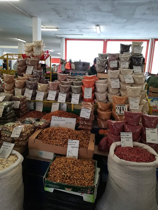Четвъртък пазар (Thursday Market - farmers market)