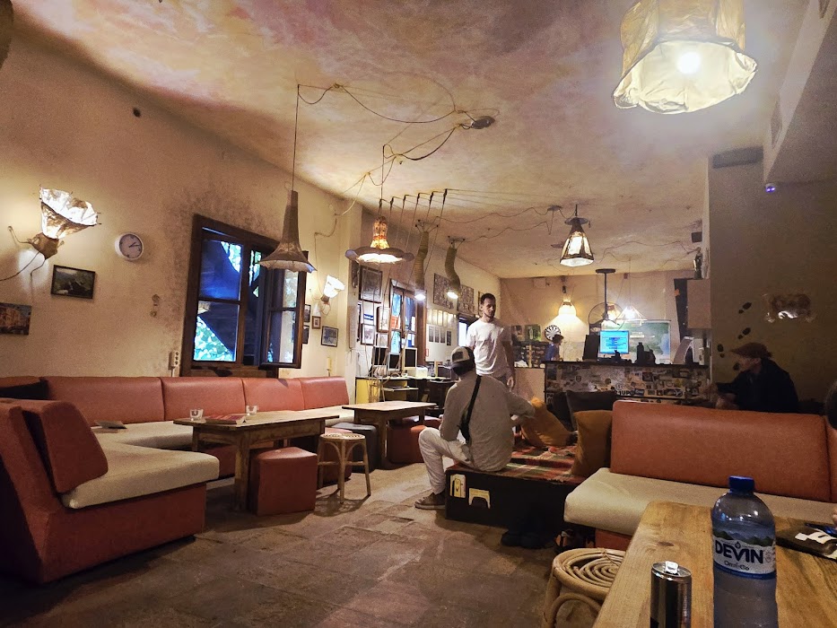 Hostel Mostel