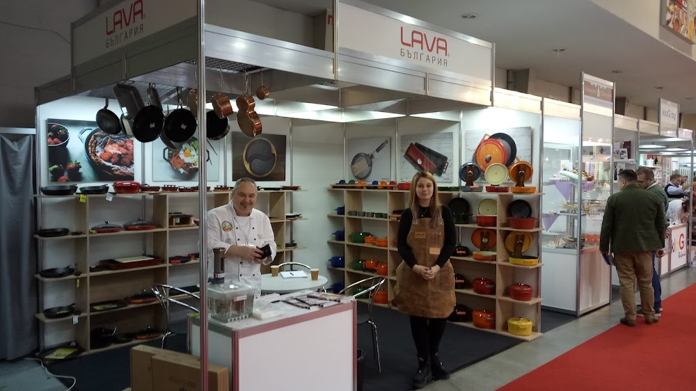 LAVA - Cast iron cookware and serving