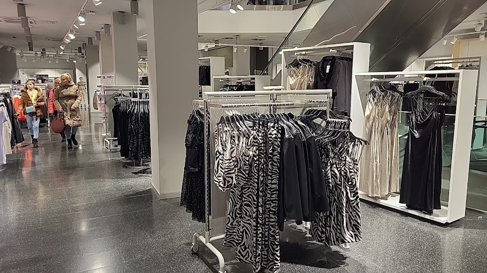 H&M