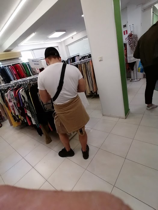 Humana Dubrovnik- shop second-hand clothes