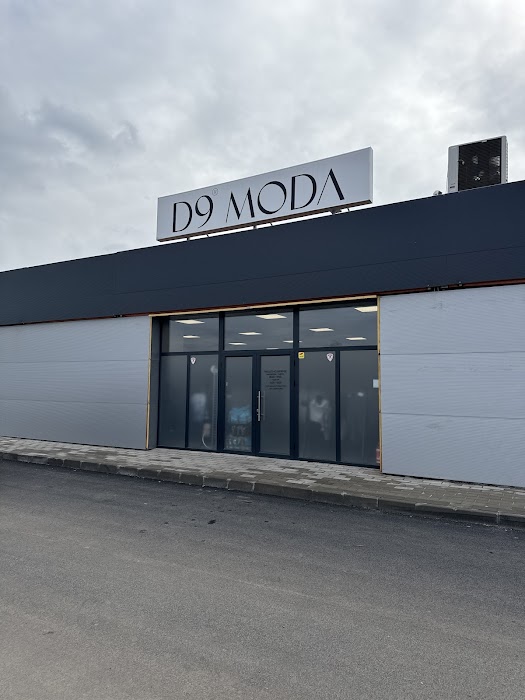 D9 Moda - склад на едро за дамски дрехи и чанти