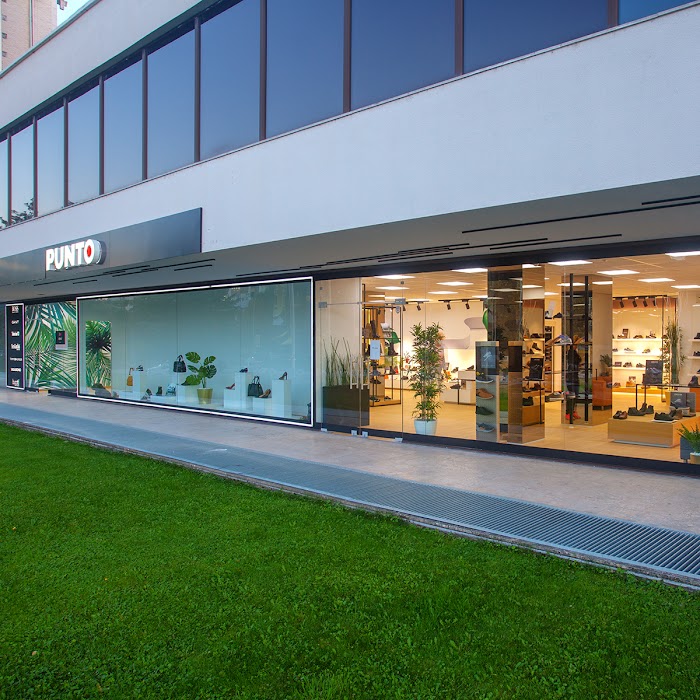 PUNTO - shoe stores