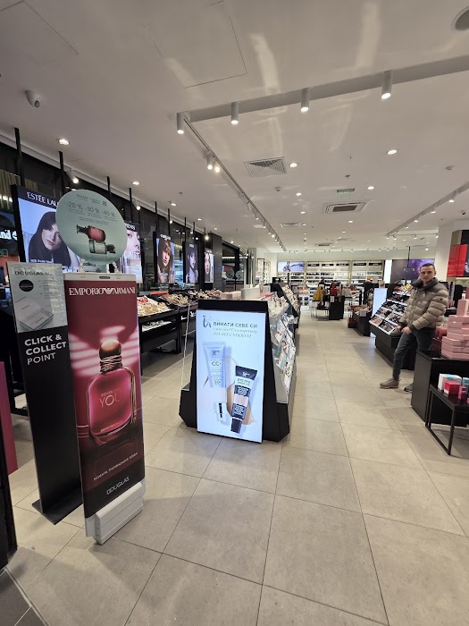 DOUGLAS 22 MALL PLOVDIV