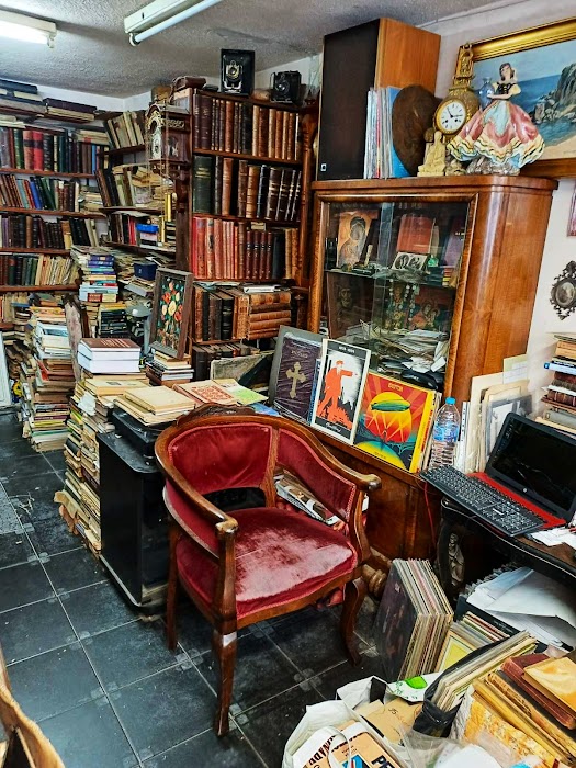Antique Bookshop Alba