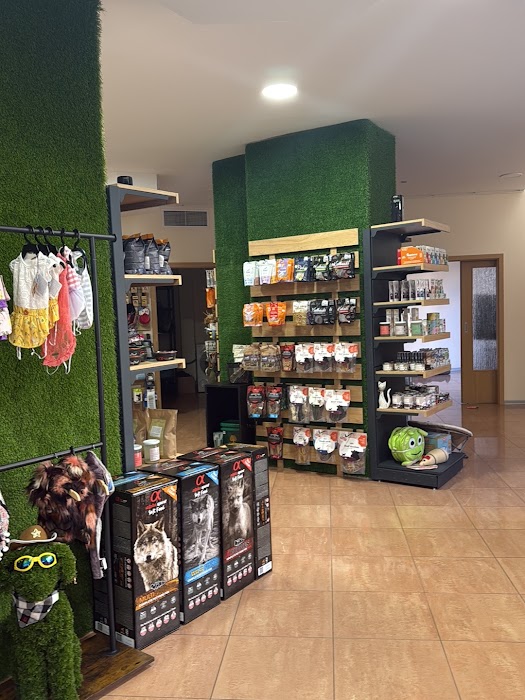Different Pet Shop and Grooming/ Различният зоомагазин и груминг