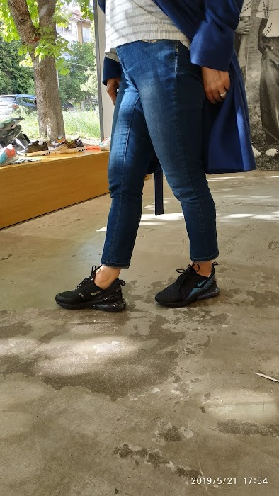 Sneakershop Foot Court