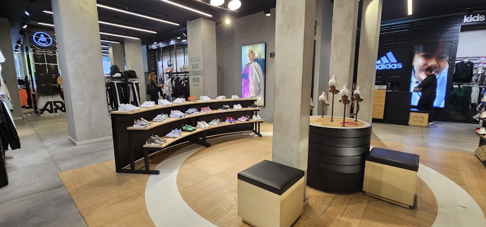 adidas Store Sofia, Vitosha Blvd.