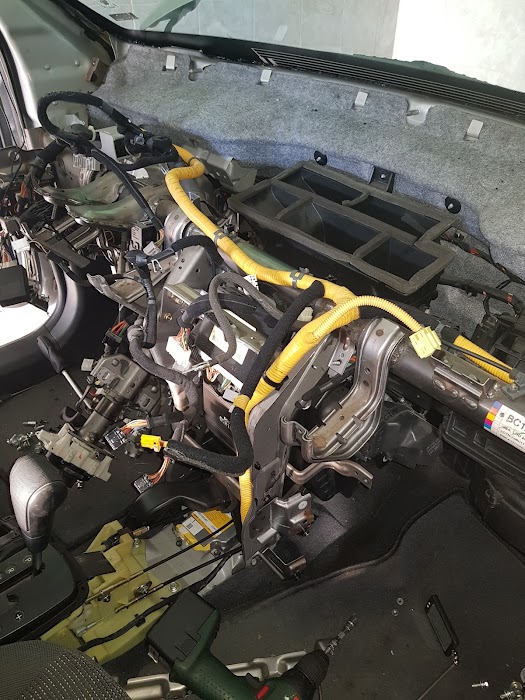 Auto service NIKO TRANS 82 WHITE Nikola Petkov St 24 A