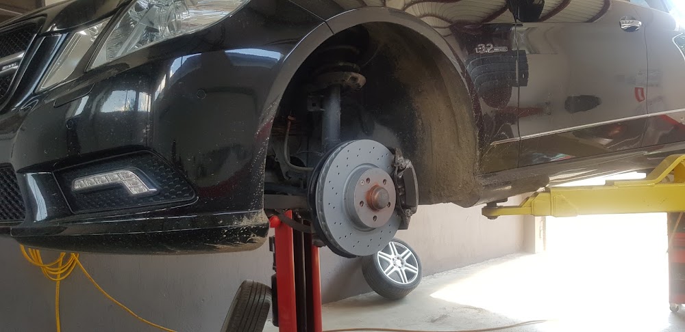 CAR CLINIC
