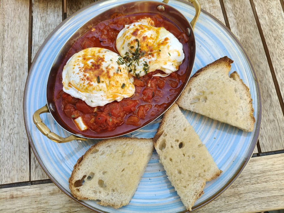 Izzy's Coffee and Brunch