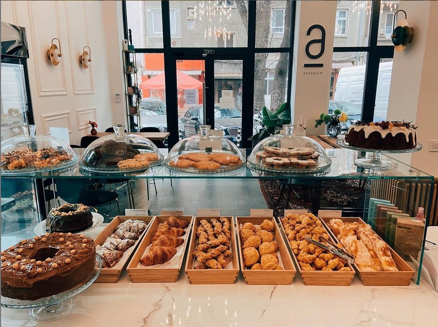 Altruist - Urban Coffee Shop & Pastry