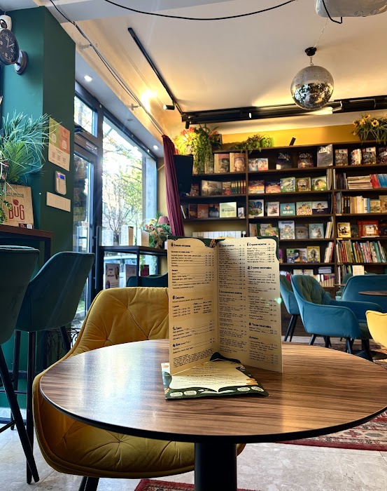 Giraffe Cafe