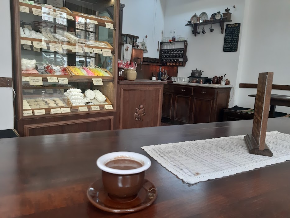 Shekerdzhiynitsa Retro Cafe