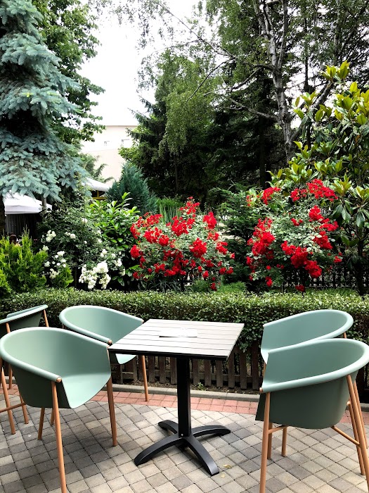 Gardens bar&café
