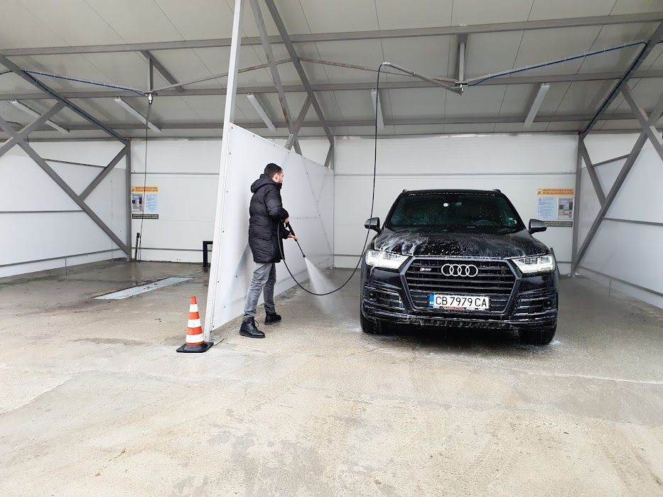 Автомивка ПРИ МОСТА на самоoбслужване 24/7