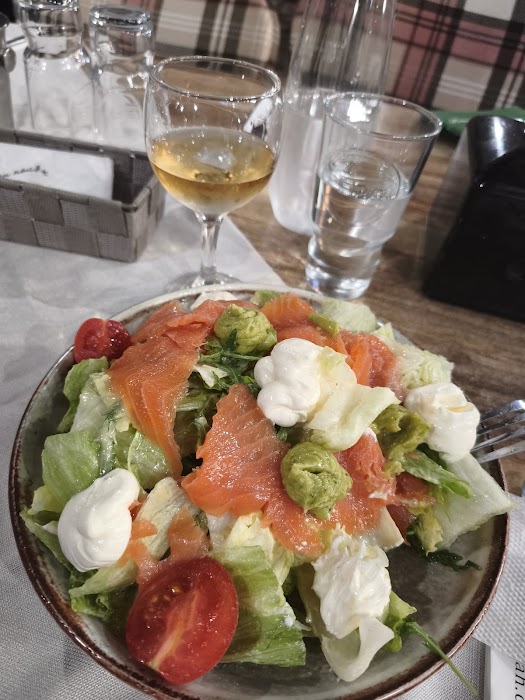 "Yuzhen Polah Pri Malak Bunardzhik" Restaurant