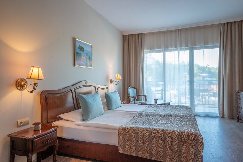 GRIFID Hotel Bolero