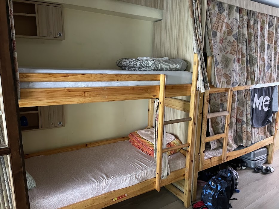 Hostel Mostel