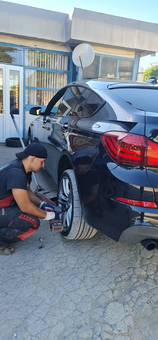 Tire fitting