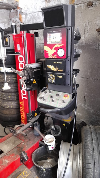 Car Tyres Repair Shop