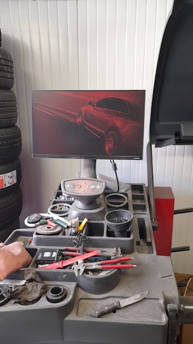Car Tyres Repair Shop