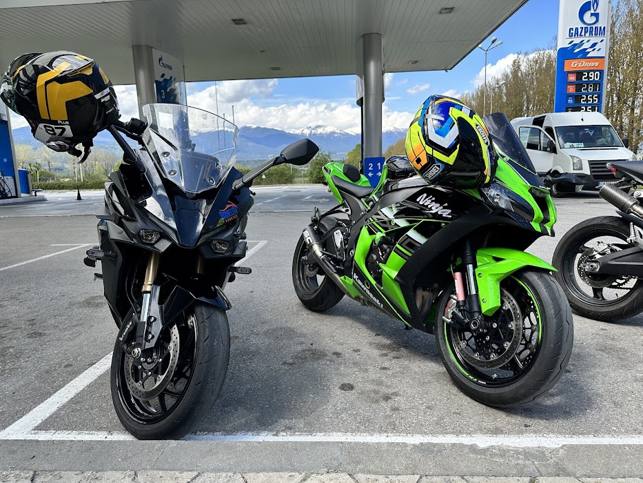 Self car wash Gazprom Bansko-автомивка на самообслужване Газпром Банско