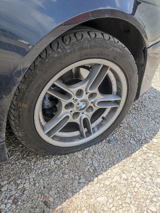 Tire service