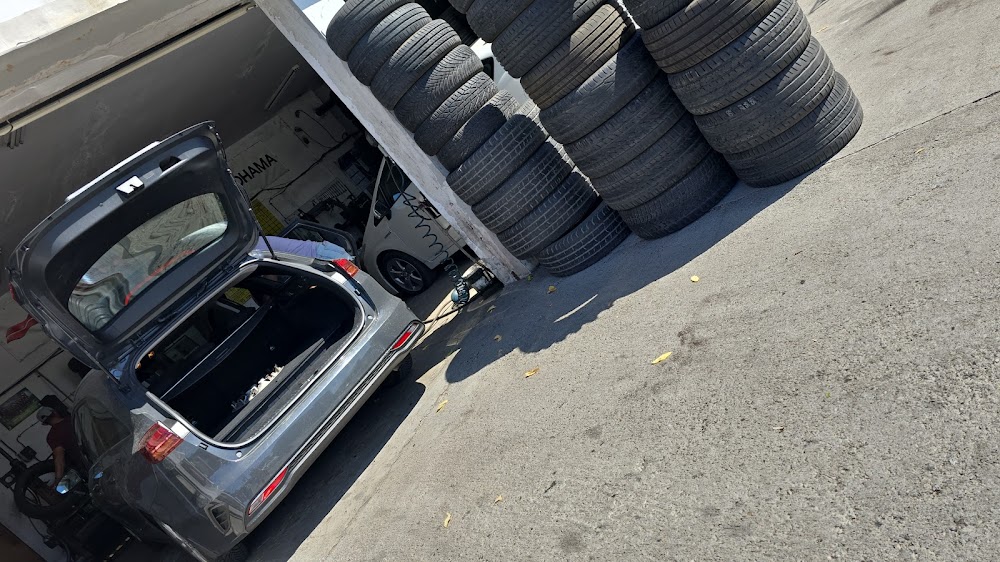 Tyre changing service
