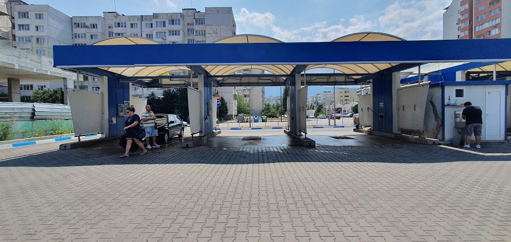 Car wash five minutes