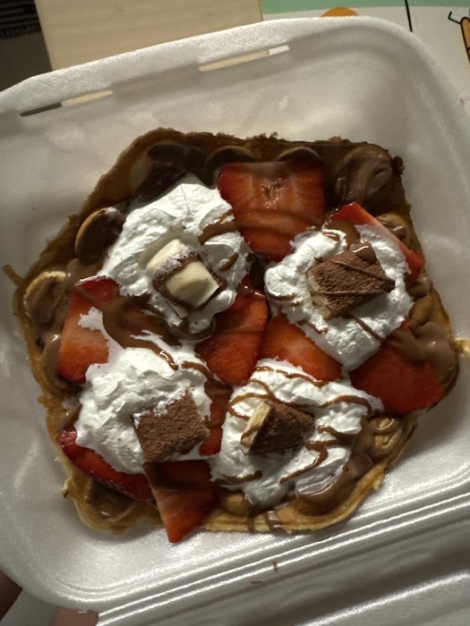 33 Waffles and Pancakes (Sofia) - 33 Гофрети и палачинки Красно село