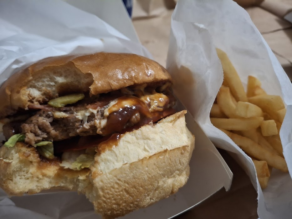 Golden Burger - PLOVDIV