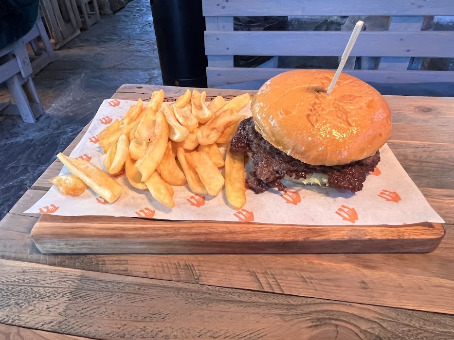 Heaven Burger House