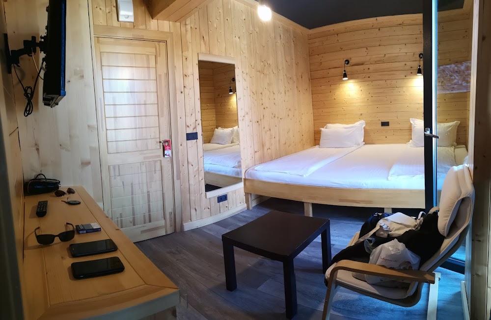 Villa Victoria - thermal spa hotel in Banya