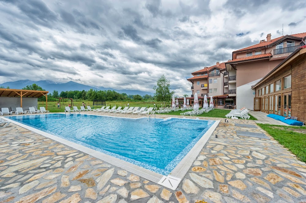 HOTEL "SEVEN SEASONS"